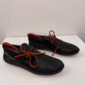 Manitobah Modern Moccasin Shoes Womens US 10 Black Grain Leather Flat 4120006